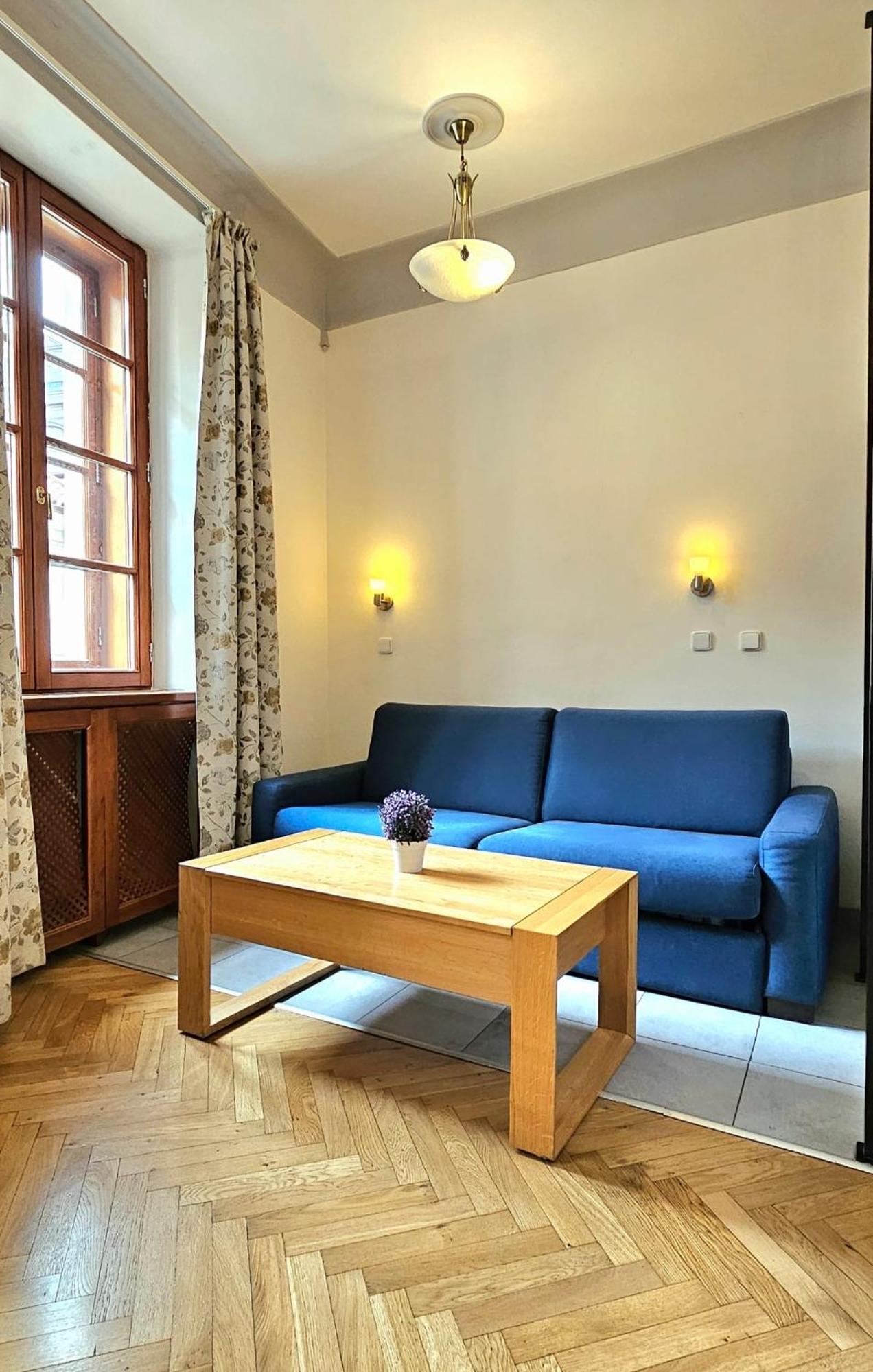 Historic Centre Apartments VIII Прага Екстериор снимка